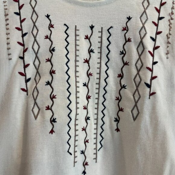 Vintage BonWorth Ivory Embroidered Pullover Size M‎ (Small Stain) 🧵 - Picture 3 of 5